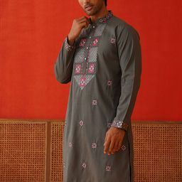 Jompers Men Floral Embroidered Sequinned Floral Kurta-image-57