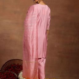 gerua by libas Libas Ethnic Motifs Yoke Design Sequinned Straight Kurta With Trouser & Dupatta image 5