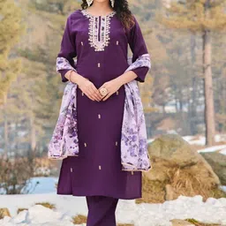 Rujave Ethnic Motifs Embroidered Thread Work Straight Kurta with Trousers & Dupatta-7