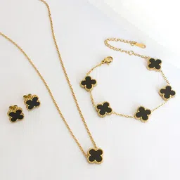 Designs & You Gold Plated Anti Tarnish Clover Jewellery Set-13