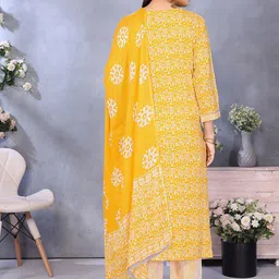 Rangita Women Ethnic Motifs Printed Regular Kurta Sets With Dupatta image 5