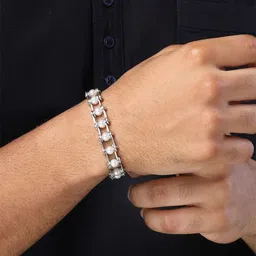 Bohey by KARATCART Men Pearls Handcrafted Silver-Plated Link Bracelet-image-5