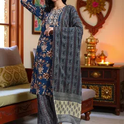 Pannkh Floral Printed Round Mirror Work Straight Kurta With Trousers & Dupatta-image-49