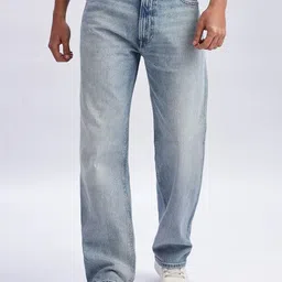 Calvin Klein Jeans Men Relaxed Fit Light Fade Jeans-image-30