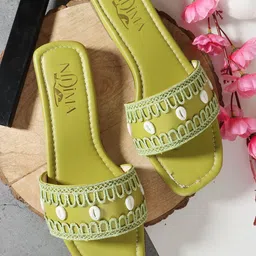 Nidima Women Embellished Ethnic Open Toe Flats-picture-23