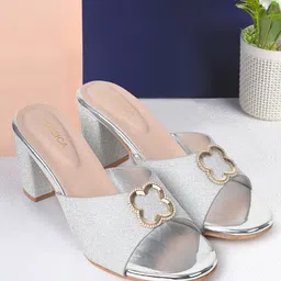 CORSICA Textured Block Sandals with Buckles-59