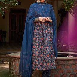 Shae by SASSAFRAS Floral Printed Tie-Up Neck Pure Cotton Kurta With Trousers & Dupatta-picture-24