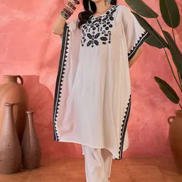 Sangria Floral Embroidered Notch Neck Kaftan Kurta & Trousers-44