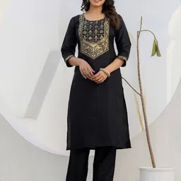 SKYLEE Floral Woven Design Round Neck Straight Kurta With Trousers & Dupatta image 5