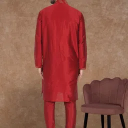 SKAVIJ Men Ethnic Motifs Embroidered Regular Thread Work Kurta with Churidar & With Dupatta image 4