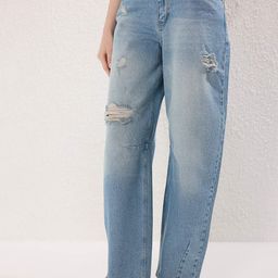 Trendyol Koyu Mavi Women Regular Fit Mid-Rise Low Distress Heavy Fade Cotton Jeans-picture-47
