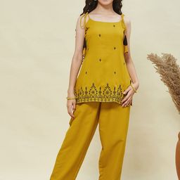 CurlyTales Girls Floral Embroidered Top with Trousers-picture-20