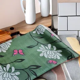 REVEXO Green & White Floral Printed Water-Resistant PVC Shelf Liner-38