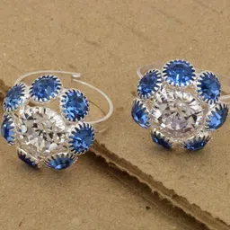 MEMOIR Silver plated Titanic Blue & White CZ bouquet shaped foot ring toering Bichiya-45