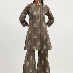 ARAVALII Women Floral Printed Pure Cotton Kurta with Trousers-image-64
