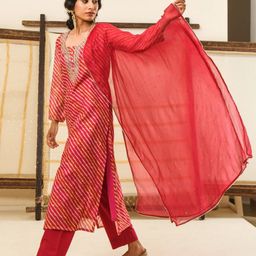 DIVASTRI Leheriya Printed Embellished U-Neck Straight Kurta With Trousers And Dupatta-image-45