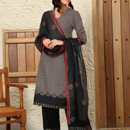 W Printed Dupatta image 4