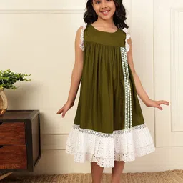 Bugandbees A-Line Midi Dress-37