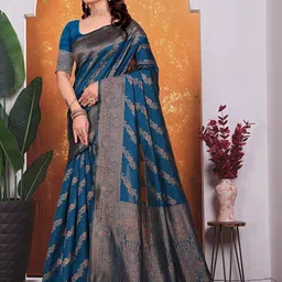 KANOODA Floral Woven Design Saree-picture-2