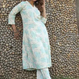 STYLE SAMSARA Women Floral Printed Regular Beads and Stones Kurta with Trousers-picture-40