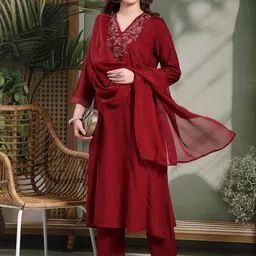 Nayam By Lakshita Women Floral Yoke Design Regular Thread Work Kurta with Palazzos & With Dupatta image 3