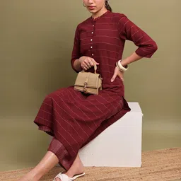Vishudh Striped Cotton Mandarin Collar Straight Kurta-picture-44