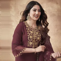 skylee Women Cotton Blend Kurta Pant Dupatta Set-picture-4