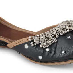 PehnawaCraft Black Oxidised Punjabi Jutti , Mojari for women Casuals For Women-image-1