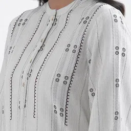 W Grey Geometric Printed Tunic With Trousers Set image 2