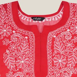VAHSON Floral Embroidered Chikankari Kurta image 2
