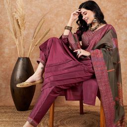 Sangria Pink Floral Embroidered Zari Sequence A-Line Kurta & Trousers With Dupatta-37