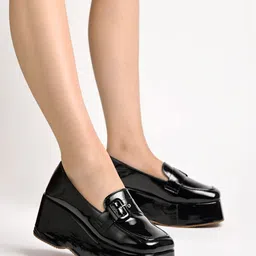 Shoetopia Square Toe Buckle Detail Flatform Pumps-25
