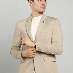 Men Solid Single Breasted Casual Blazer-image-24