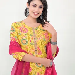 Label Khoj Floral Printed Regular Thread Work Kurta With Trousers & Dupatta image 4
