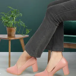ICONICS Pointed Toe Block Heel Pumps image 3