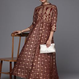 Varanga Women Paisley Printed Anarkali Kurta-picture-43