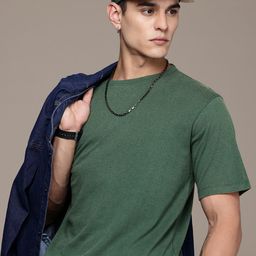 R.Code by The Roadster Life Co. Solid Acid Washed Relaxed Fit T-shirt-picture-9
