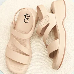 Elevato Basics Women Square Toe Wedge Sandals-33