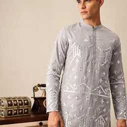 House of Pataudi Embroidered Mandarin Collar Mirror Work Jashn Kurta-image-34