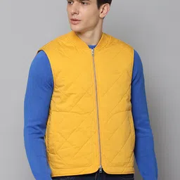 GANT Men Yellow Colourblocked Quilted Jacket-image-19