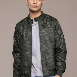 Roadster Men Camouflage Reversible Bomber Jacket-picture-28
