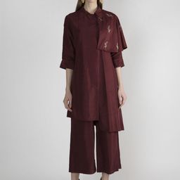 Pernia Pop-Up Shop By PRIYANKA SINGH Women Maroon Solid Coat with Trousers-image-35