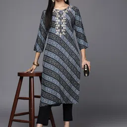 Varanga Women Blue & White Bandhani Printed Gotta Patti Kurta-image-34