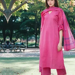 DIVASTRI V-Neck Straight Kurta With Trousers And Dupatta-image-98