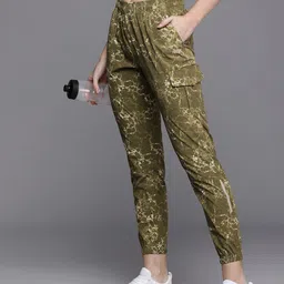HRX by Hrithik Roshan Women Printed Rapid-Dry Training Joggers-picture-30