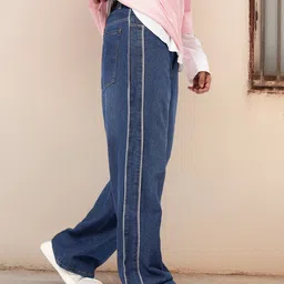 Kook N Keech Men Fresh Takes Loose Bootcut Fit Panelled Jeans-image-47