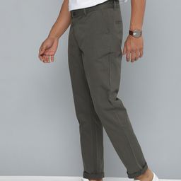 Mast & Harbour Men Grey Regular Fit Solid Chinos-picture-20