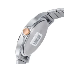 Timex Men Bracelet Style Straps Analogue Watch TWTG58SMU02 image 2