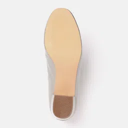 her by invictus Block Pumps with Tassel image 2