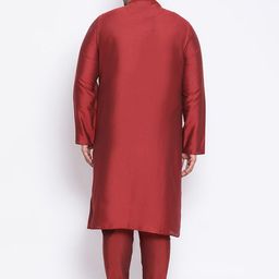 KISAH PLUS Men Maroon Solid Straight Kurta image 2